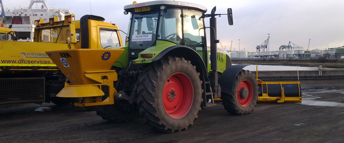 Snow Ploughs & Gritters Snow Ploughs & Gritters